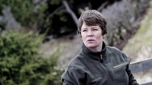 GARTNER: Marianne Utengen elsker å være i hagen sin. Nå om våren planlegger hun hvordan den skal se ut i år. FOTO: Jon Olav Nesvold, NTB scanpix