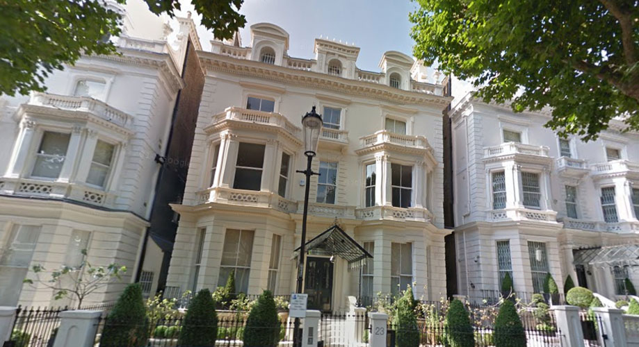 BECKINGHAM PALACE: Det er det huset til David og Victoria Beckham kalles. FOTO: Google