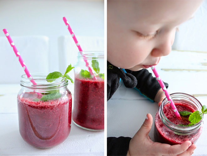 SMOOTHIE: Lag en ekte sommerdrikk, kjør litt frosne bær, en banan og juice i blenderen. Server i rene syltetøyglass med sugerør. Forfriskende og deilig!