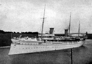 KEISERBÅT: Det var i denne båten keiser Wilhelm kom til Norge. Dette bildet er fra 1902. FOTO: Wikipedia