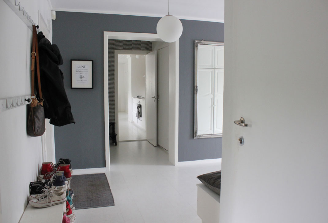 VELKOMMEN INN: Det er hyggelig å komme inn i en gang som er ryddig. FOTO: Fru Andersen / Stina Andersen