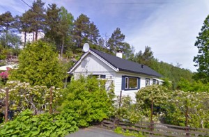 IDYLL I DRABANTBYEN: Like nedenfor høyblokkene i Storhammeren i Fyllingsdalen, ligger det koselige huset til Tony.